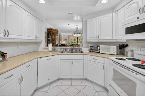 Tiny photo for 15326 Strathearn Drive #11902, Delray Beach, FL 33446 (MLS # B26030461)