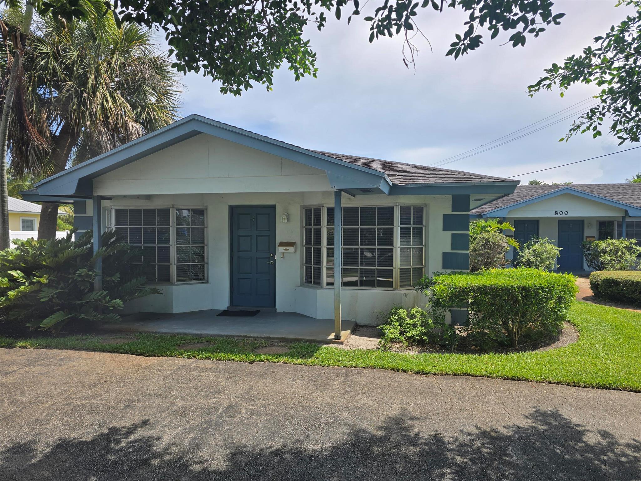 Incredible rental opportunity in the Village of North Palm Beach. Nestled along the Earman River, this 2 bed, 2 bath property features a renovated kitchen complete with quartz counters, all new appliances, updated bathrooms, and all new AC ductwork. This incredible neighborhood features an extremely central location and is surrounded by amazing amenities such as the North Palm Beach County Club, NPB Pool, several parks, golf course, tennis, and an abundance of restaurants and shops. If you are looking for a quality rental property this is a must see on your tour.