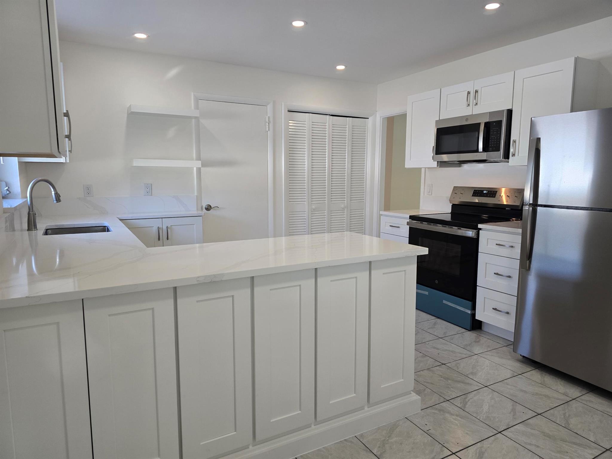 800 Ibis Way 4