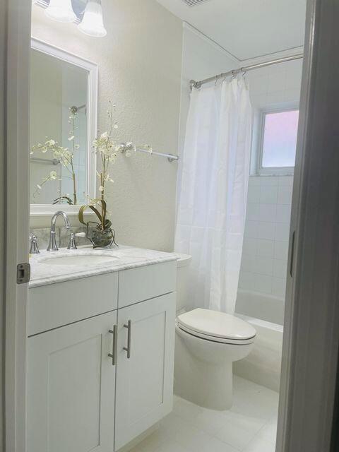 WELLINGTONS EDGE - Residential Lease