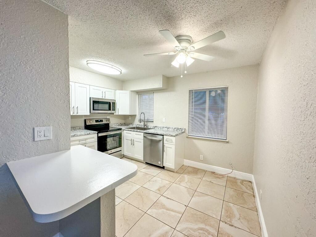 Photo of 1025 NE 17th Avenue #2, Fort Lauderdale, FL 33304 (MLS # R11147130)