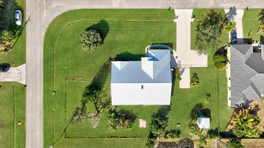 Photo of 184 SW Uneeda Place, Port Saint Lucie, FL 34953 (MLS # R11154132)