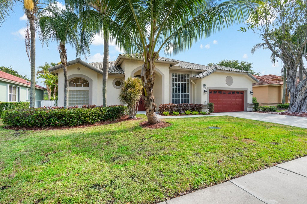 Photo of 10111 Umberland Place, Boca Raton, FL 33428 (MLS # R10987095)