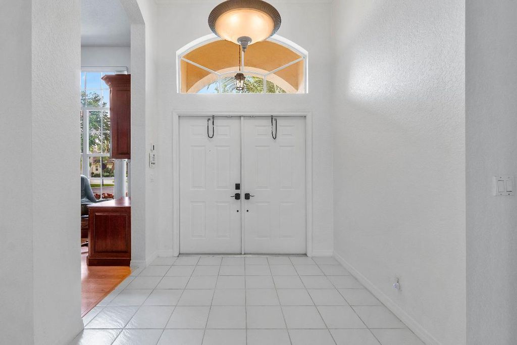 Photo of 10111 Umberland Place, Boca Raton, FL 33428 (MLS # R10987095)