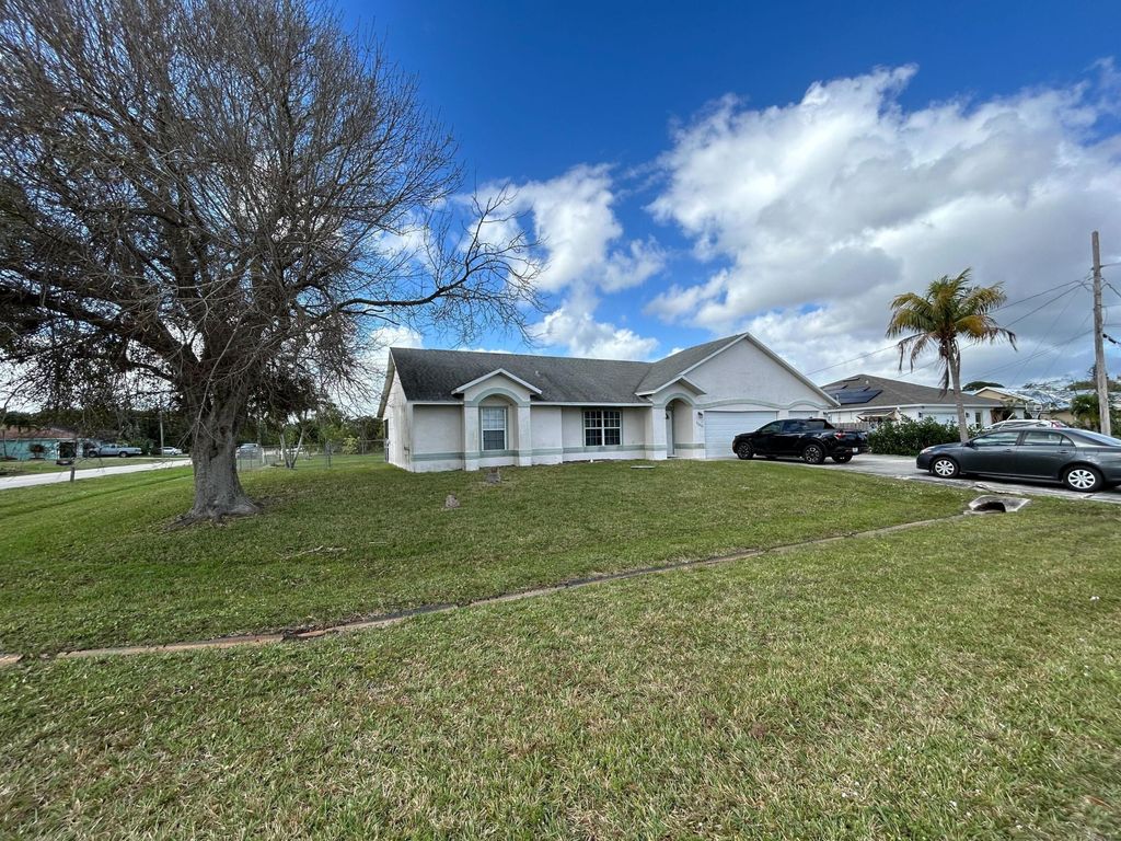 Photo of 2598 SE University Terrace, Port Saint Lucie, FL 34952 (MLS # R10954952)