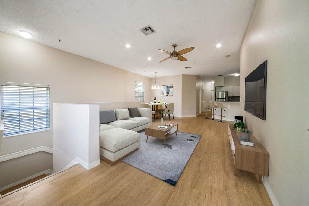 Photo of 107 Lighthouse Circle #H, Tequesta, FL 33469 (MLS # R10986362)