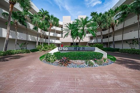 Condominium in Boca Raton FL 5750 Camino Del Sol.jpg