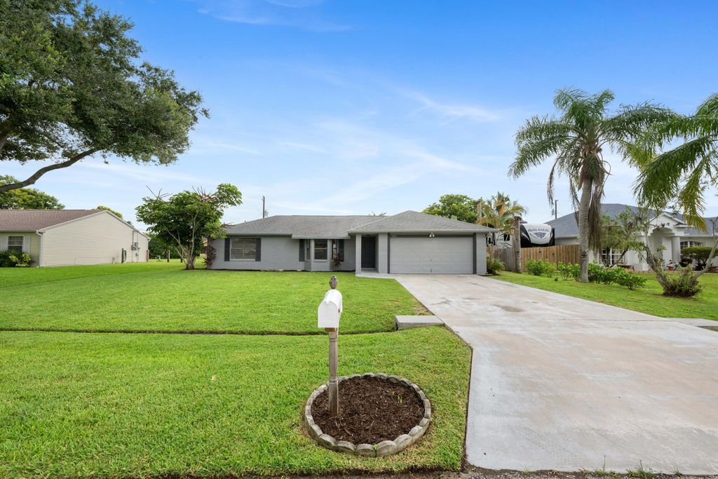 Photo of 2431 SE Shell Avenue, Port Saint Lucie, FL 34952 (MLS # R11050881)
