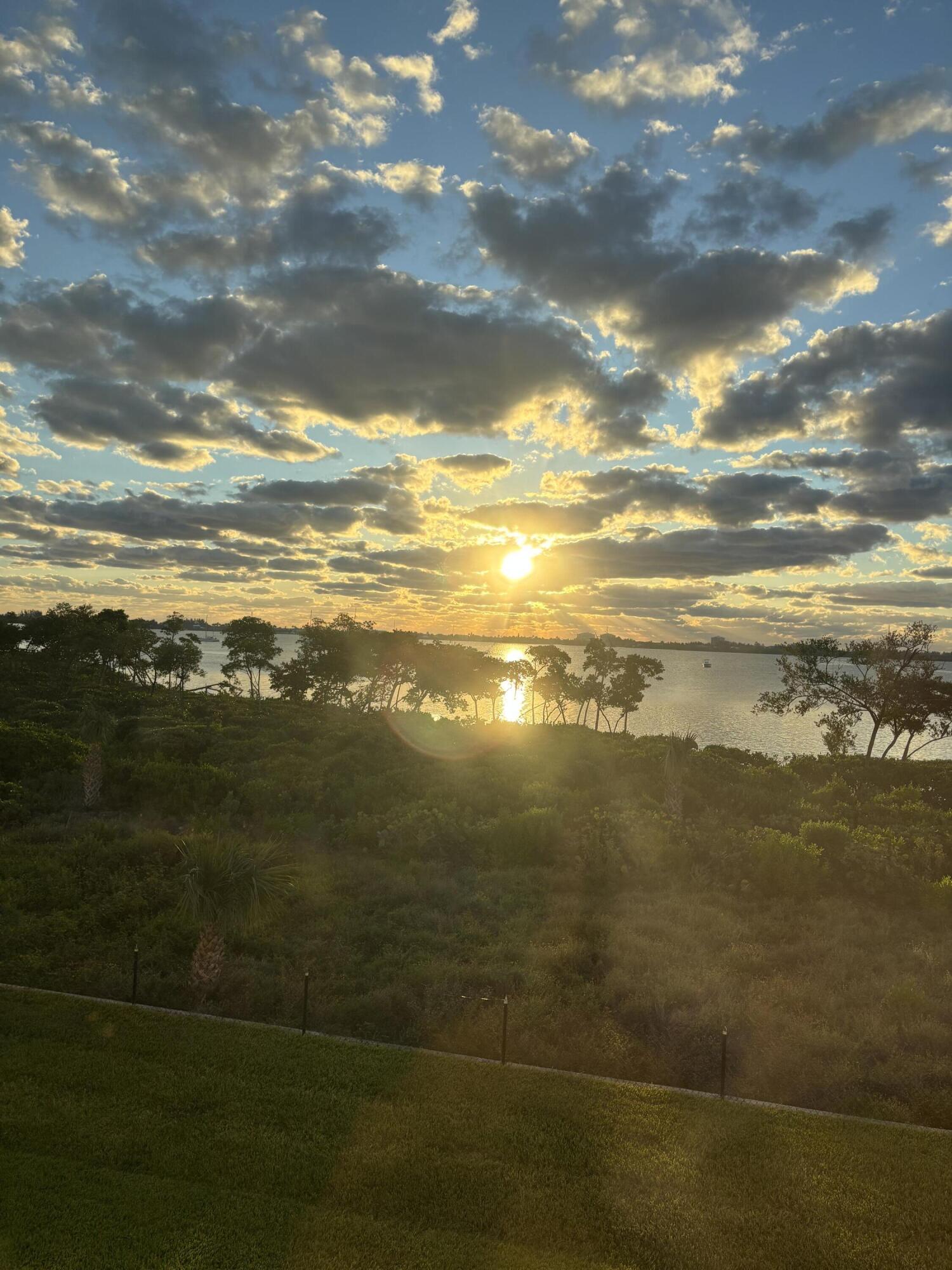 Harbour Isle West - Residential