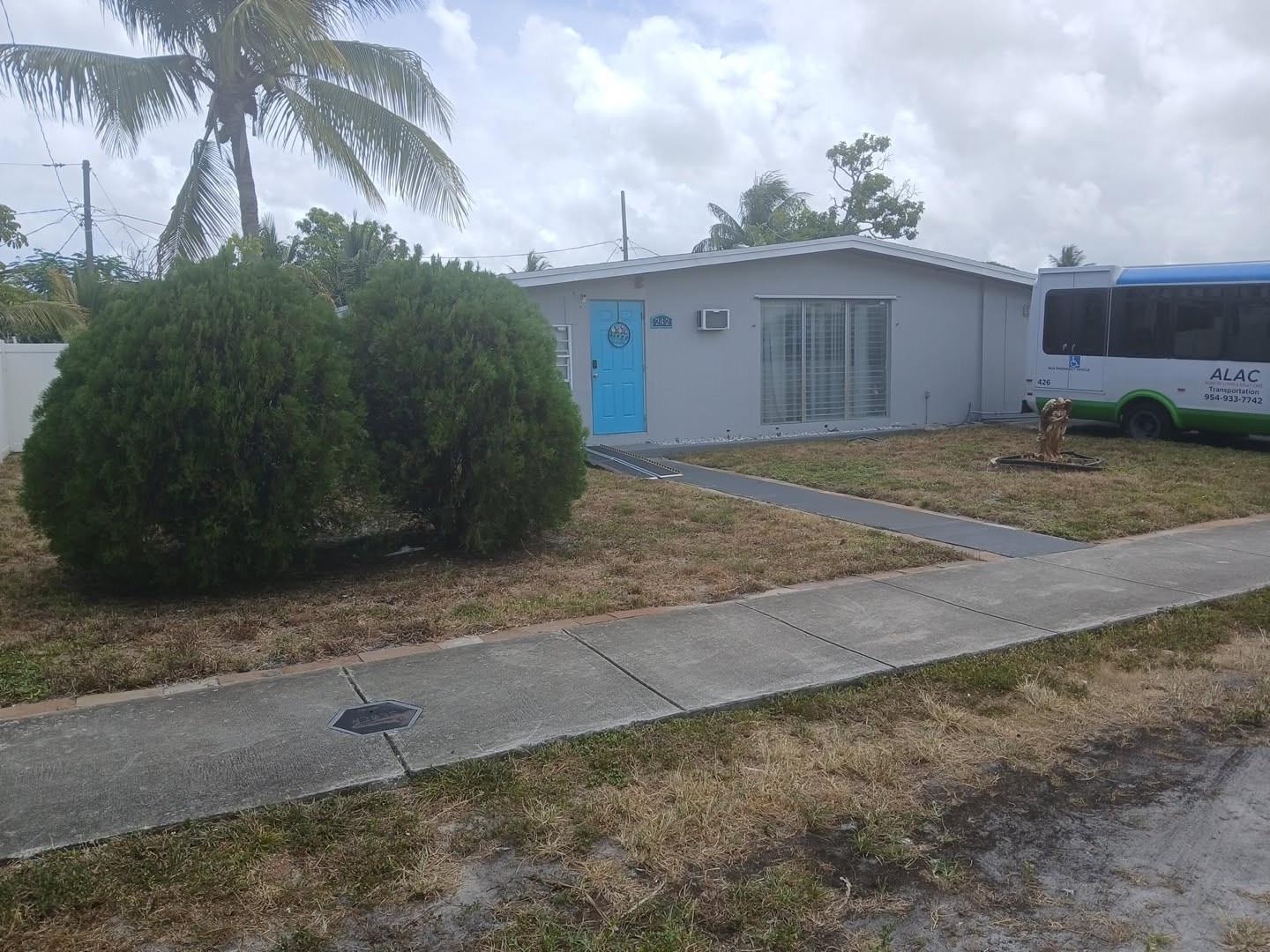 5 bedroom 2 full bathrooms plenty of possibilities for growing family or investors. Home was used as an ALF, with possibility to buy business separately. ALF business includes NEMT License. Home is close to Shopping, hospital, I-95, Elementary school, and Deerfield Beach.