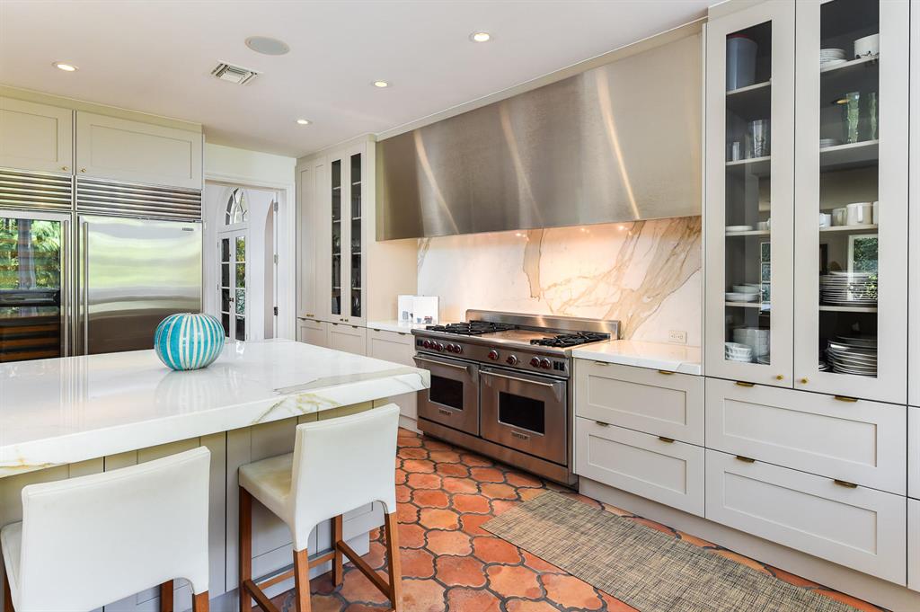 PRIMAVERA ESTATES (LAKE FRONT) - Residential