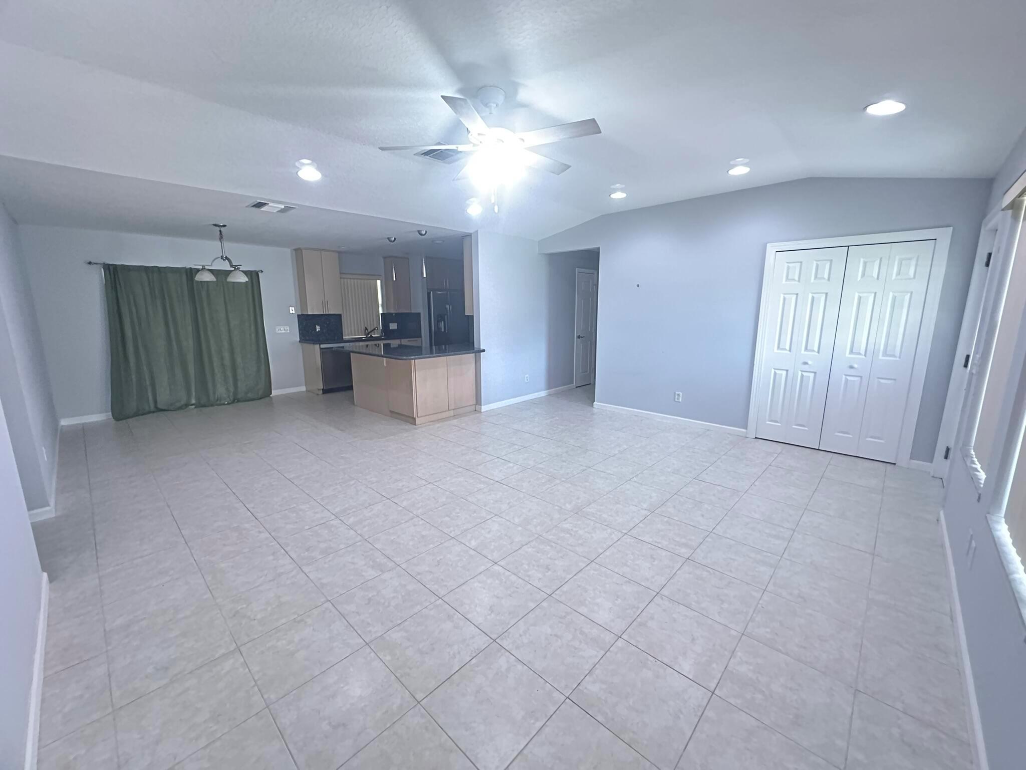 PORT ST LUCIE SECTION 9 - Residential Lease