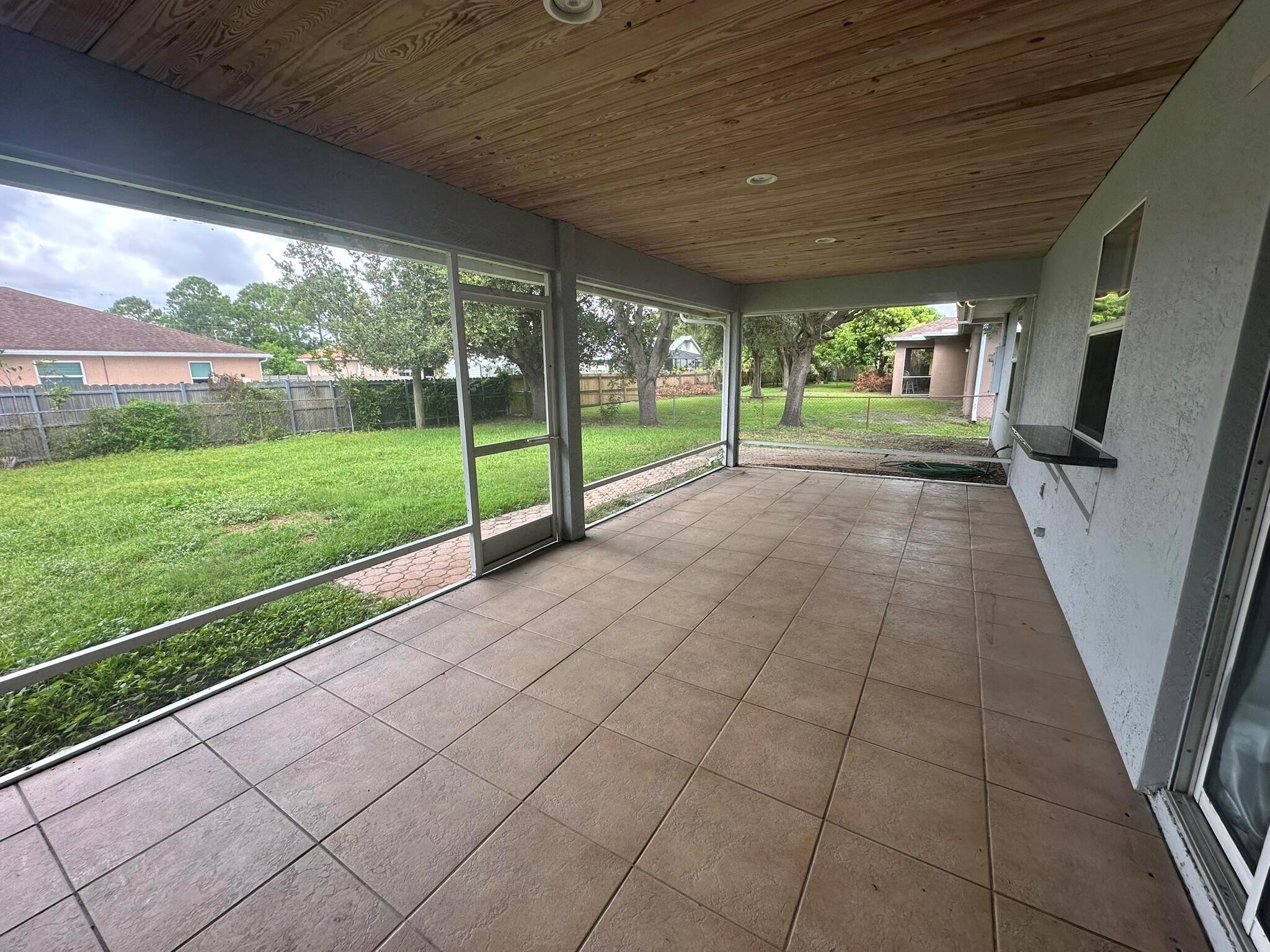 PORT ST LUCIE SECTION 9 - Residential Lease