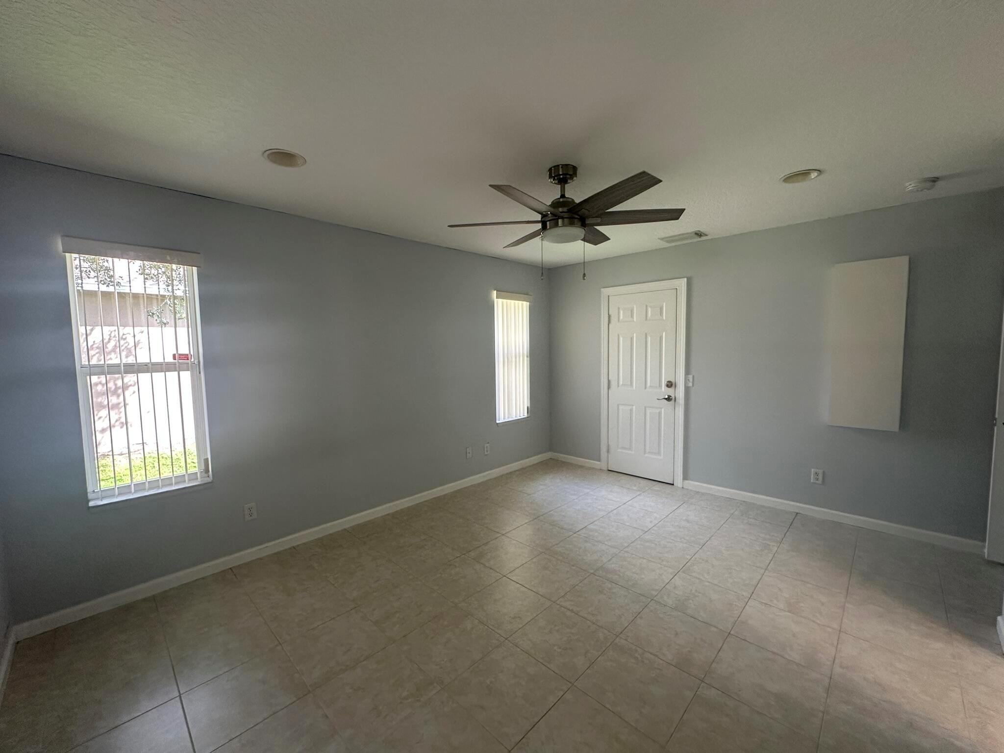 PORT ST LUCIE SECTION 9 - Residential Lease