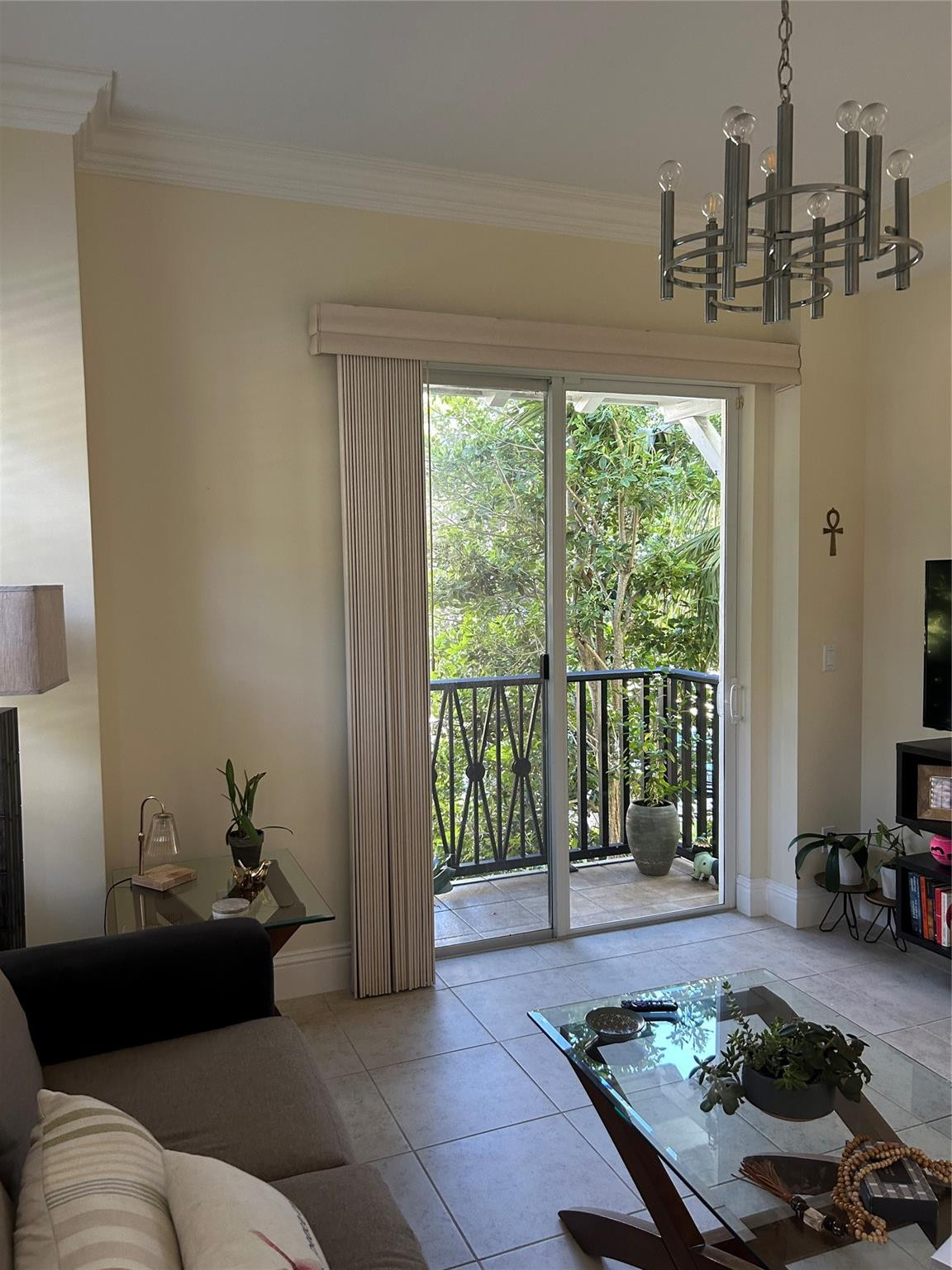 LATITUDE - Residential Lease