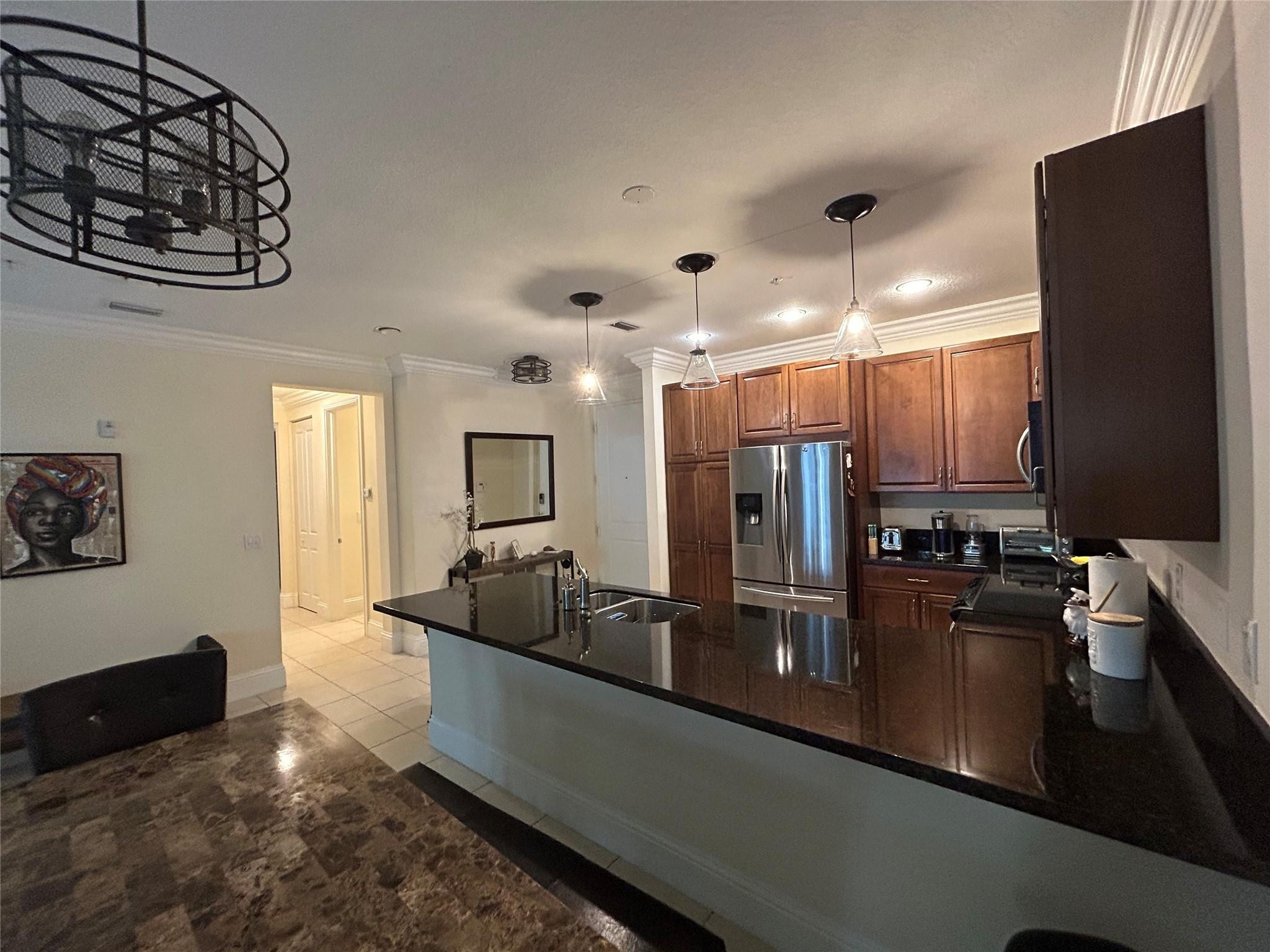 LATITUDE - Residential Lease