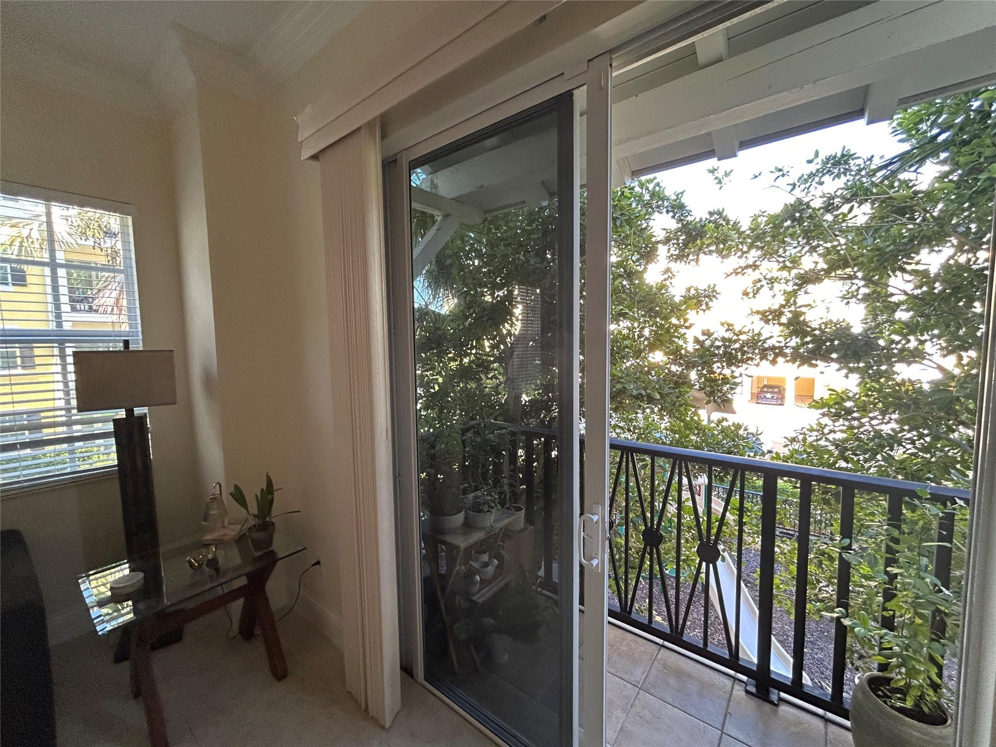 LATITUDE - Residential Lease