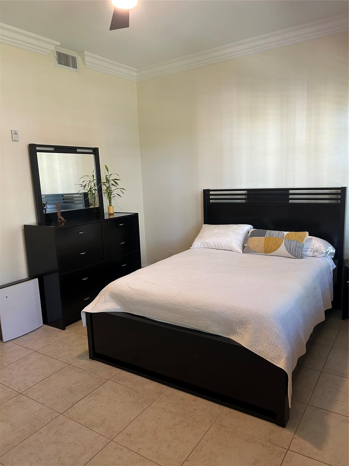 LATITUDE - Residential Lease