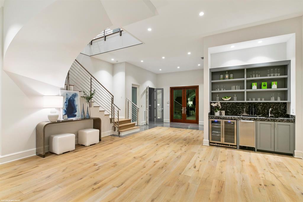 HOMELAND - Residential