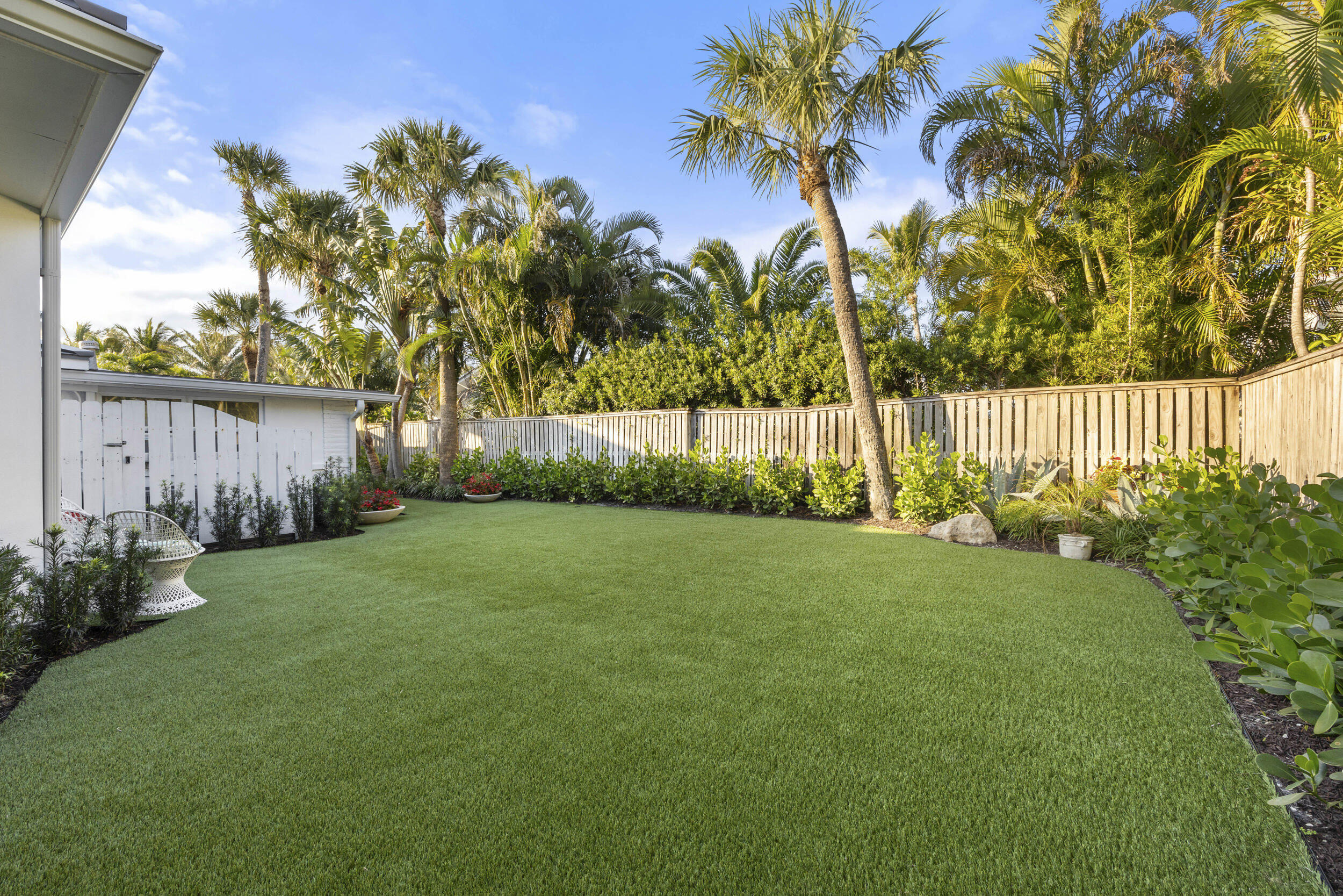 JUPITER INLET BEACH COLONY - Residential