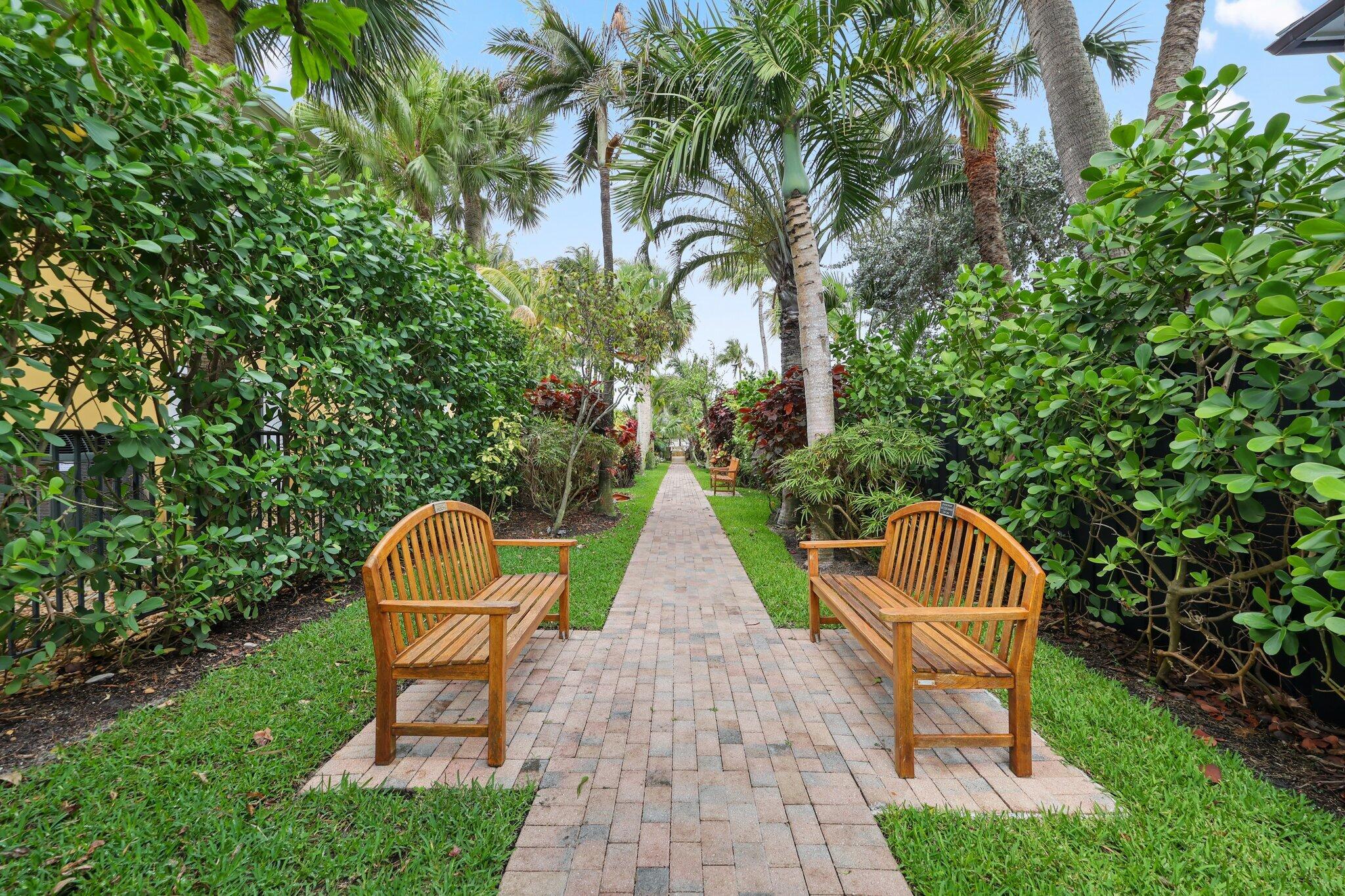 JUPITER INLET BEACH COLONY - Residential