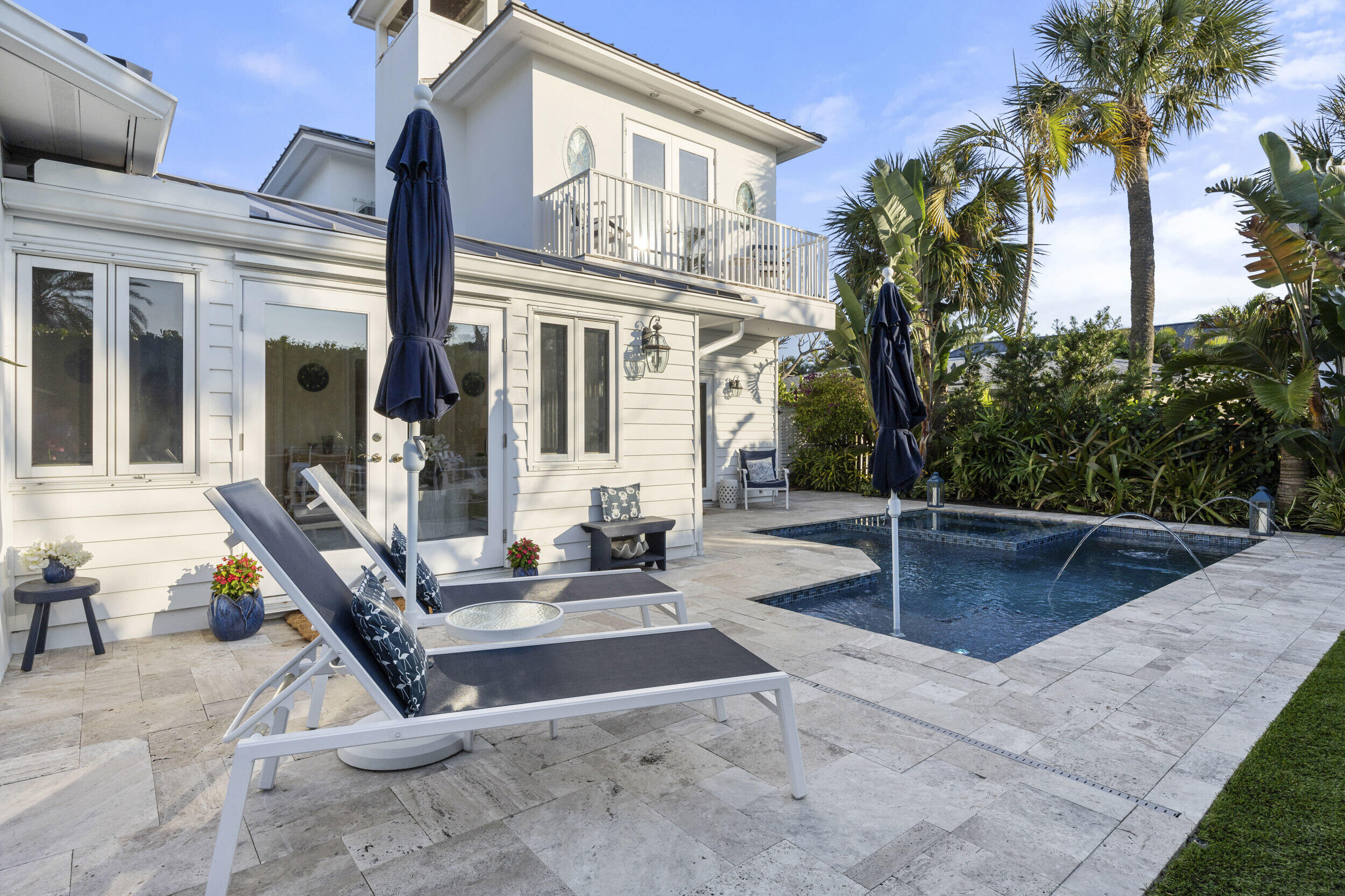 JUPITER INLET BEACH COLONY - Residential