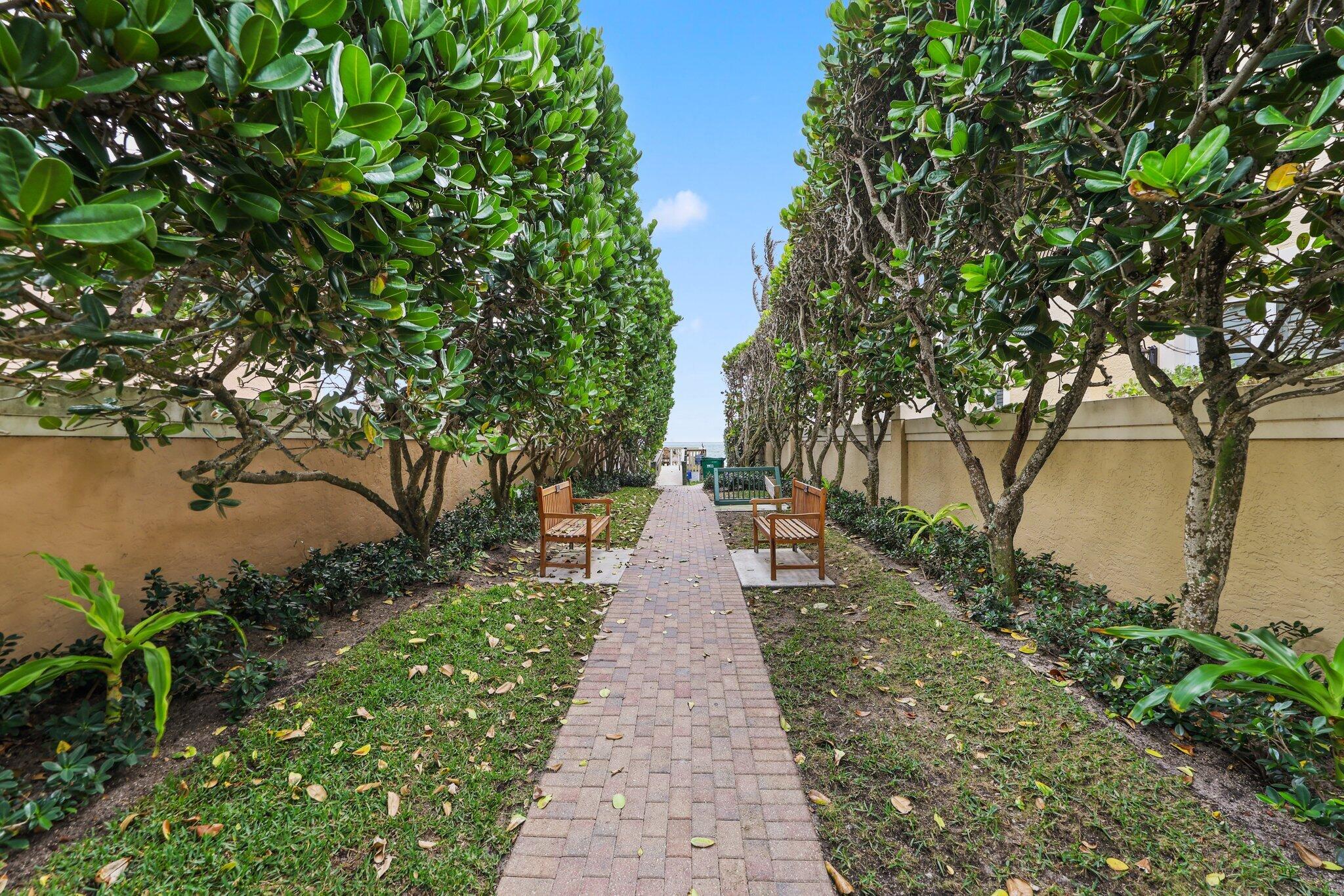 JUPITER INLET BEACH COLONY - Residential