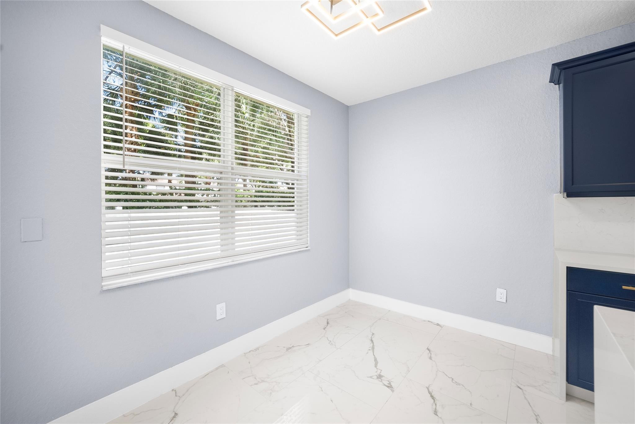 RIVIERA ISLES III - Residential Lease