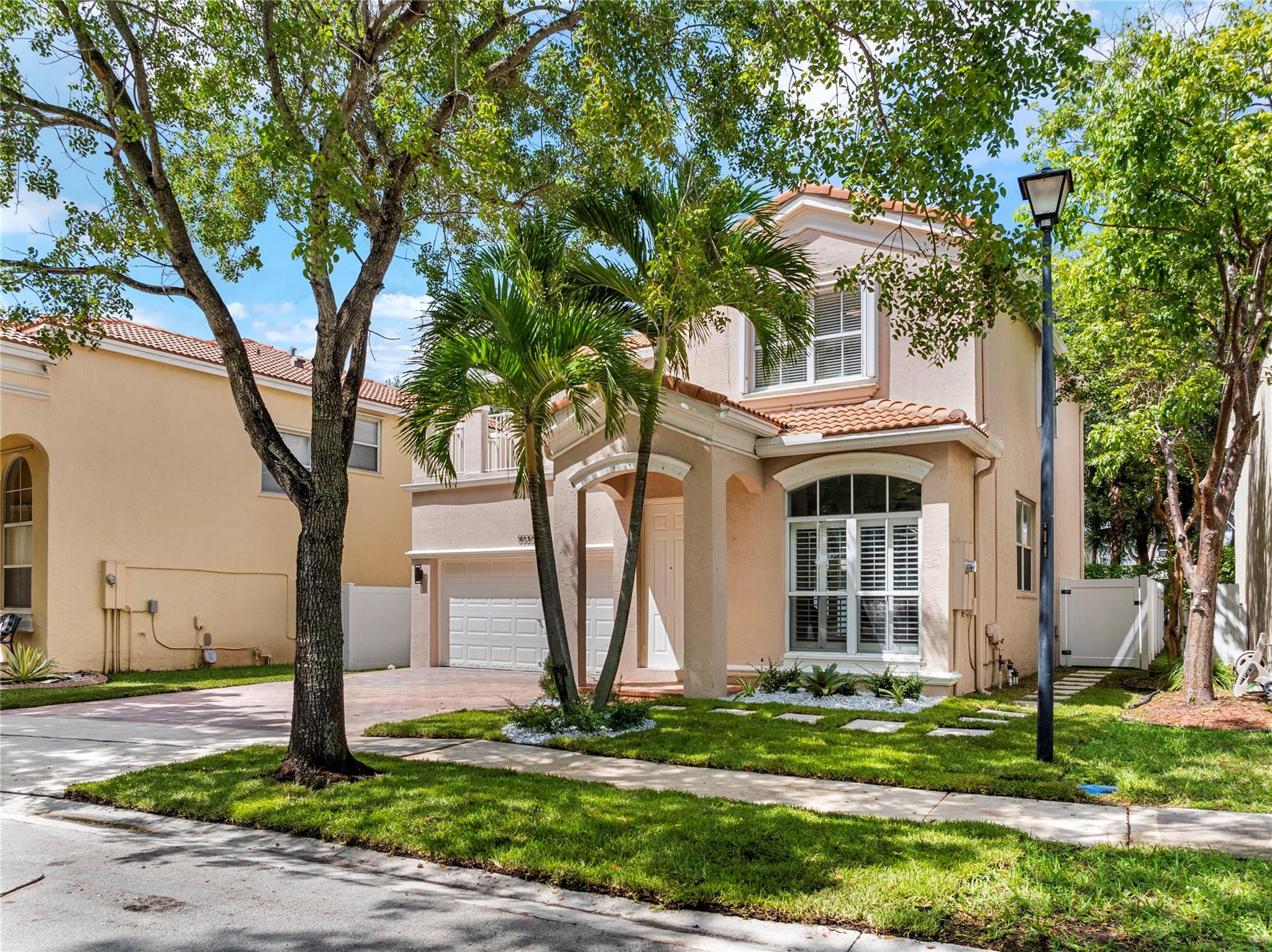 RIVIERA ISLES III - Residential Lease