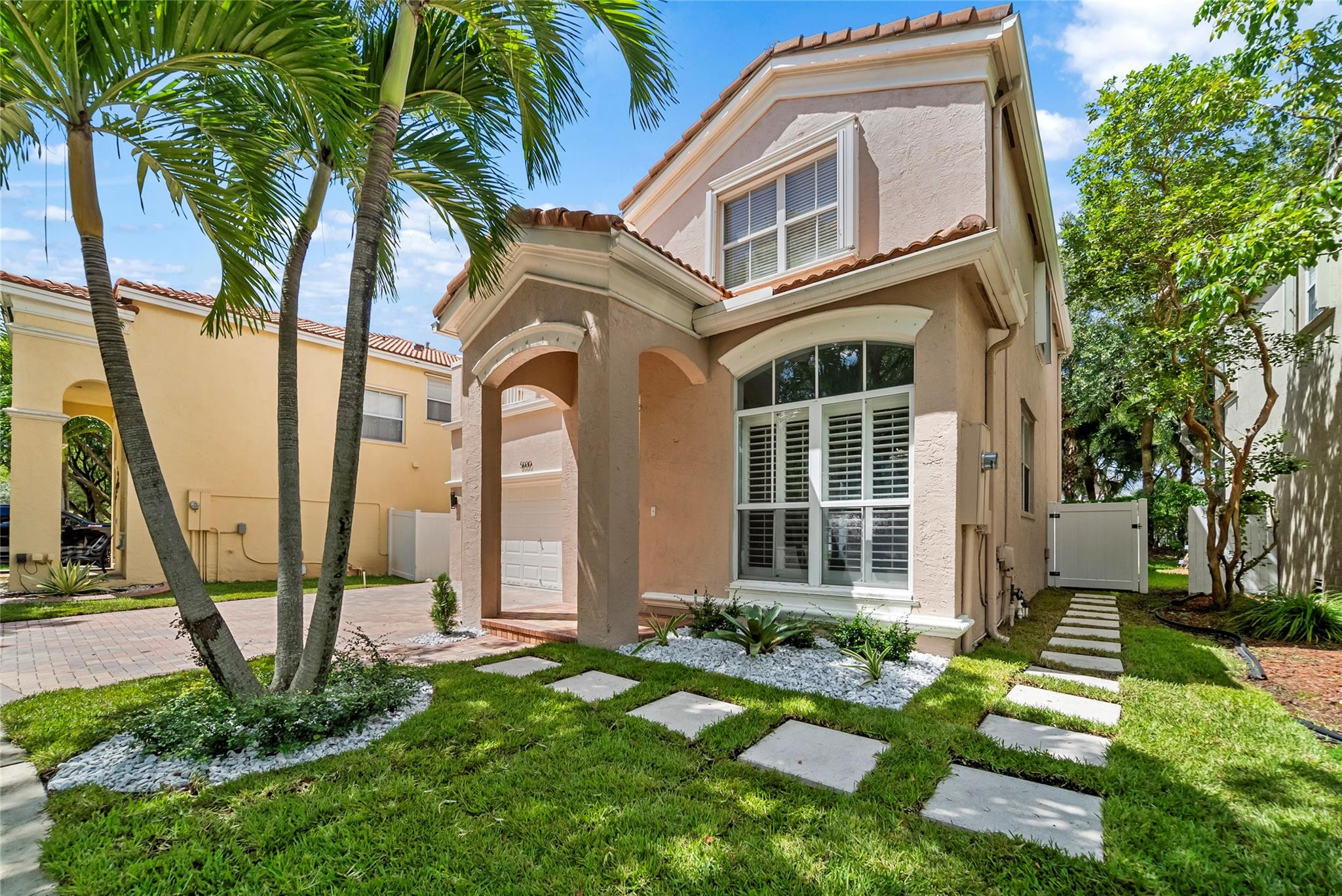 RIVIERA ISLES III - Residential Lease