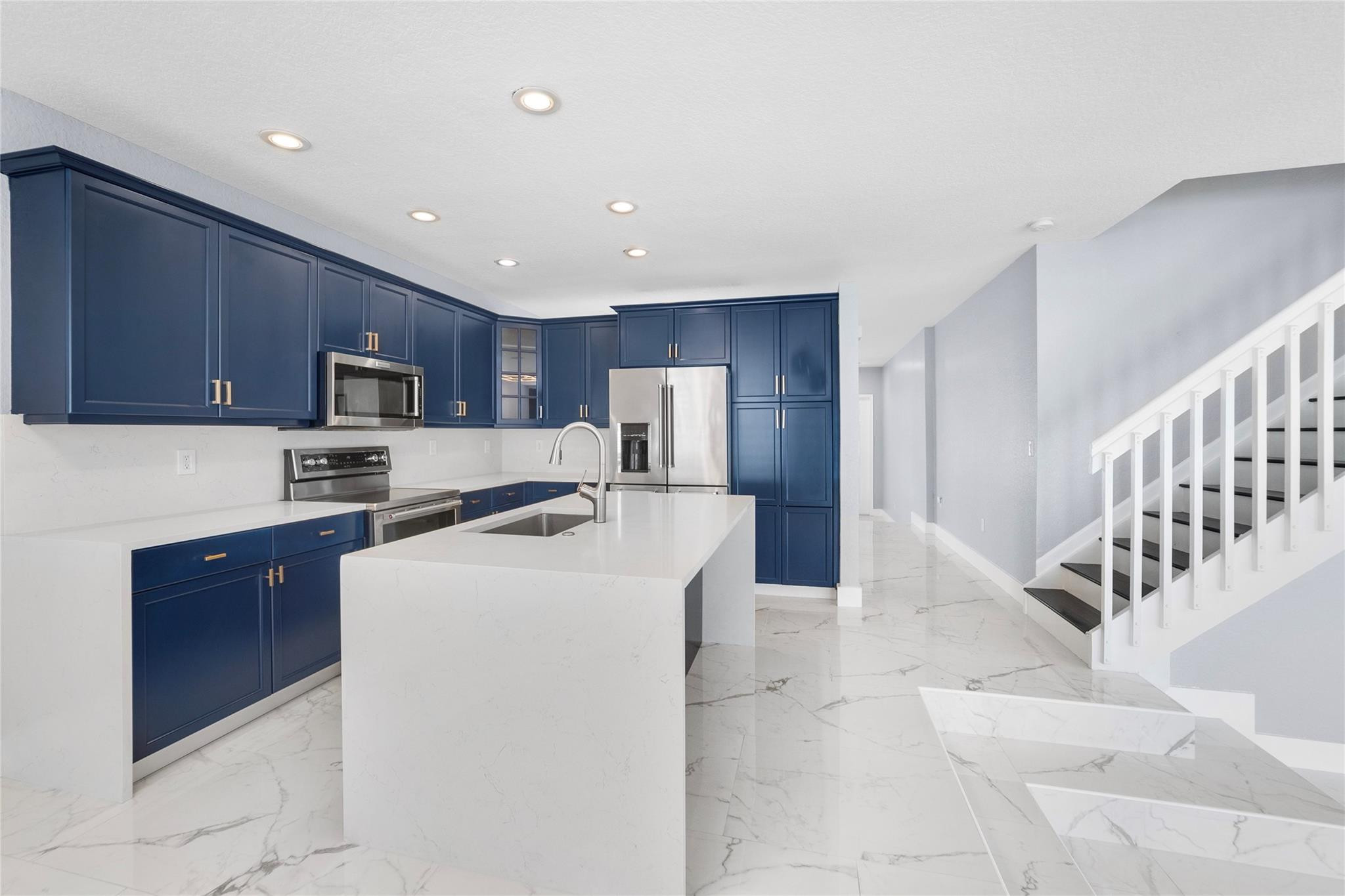 RIVIERA ISLES III - Residential Lease