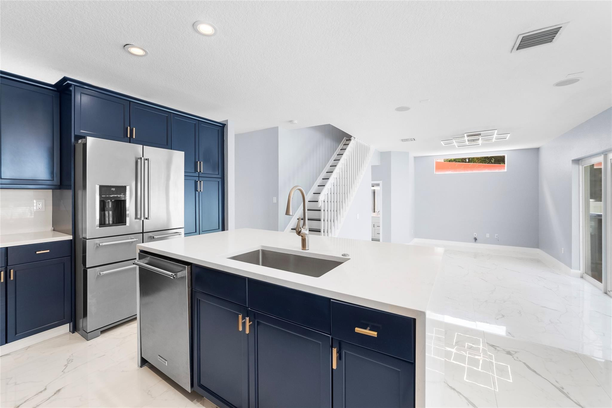 RIVIERA ISLES III - Residential Lease