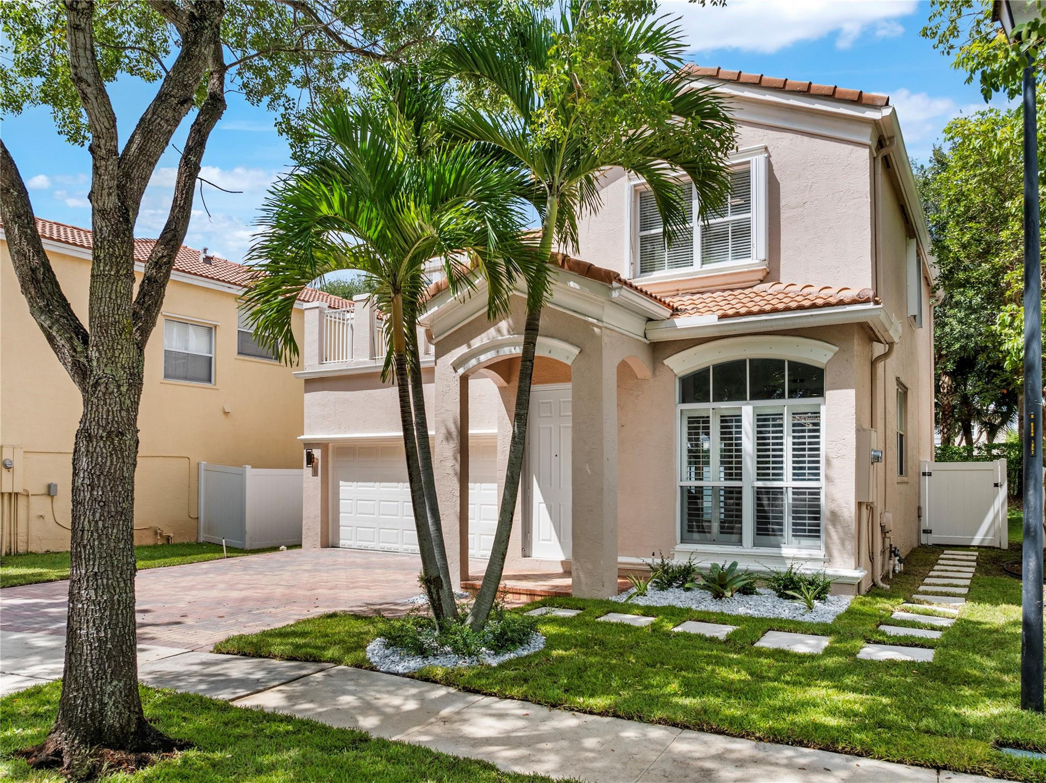RIVIERA ISLES III - Residential Lease