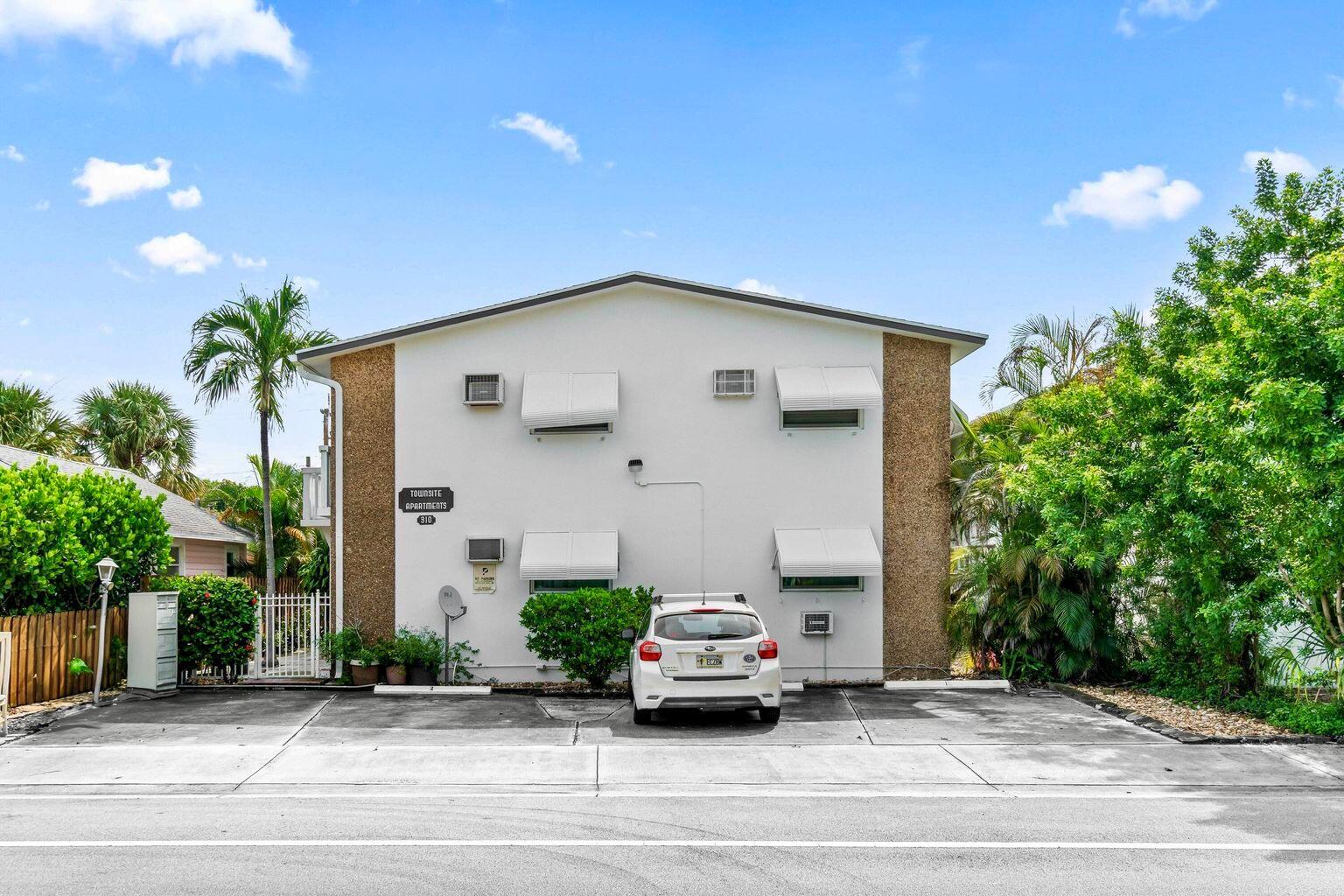 First-floor corner unit featuring a renovated kitchen with new appliances, fresh interior paint, and accordion shutters. Assigned parking space included and onsite laundry facilities. Water included. Impact Windows.Excellent location just a few blocks from Downtown Lake Worth, shops, dining, and entertainment.