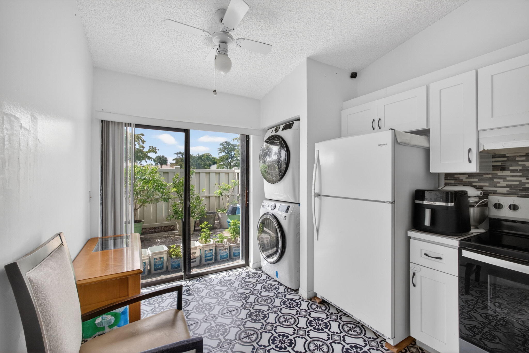 PALM CLUB VILLAGE I CONDO - Residential