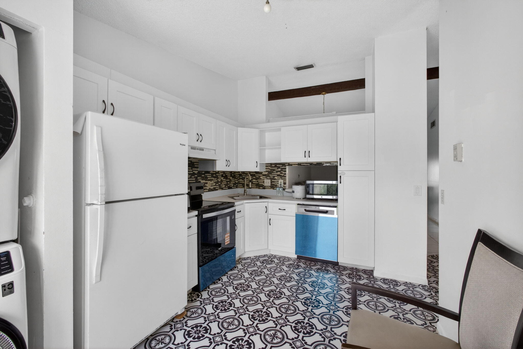 PALM CLUB VILLAGE I CONDO - Residential