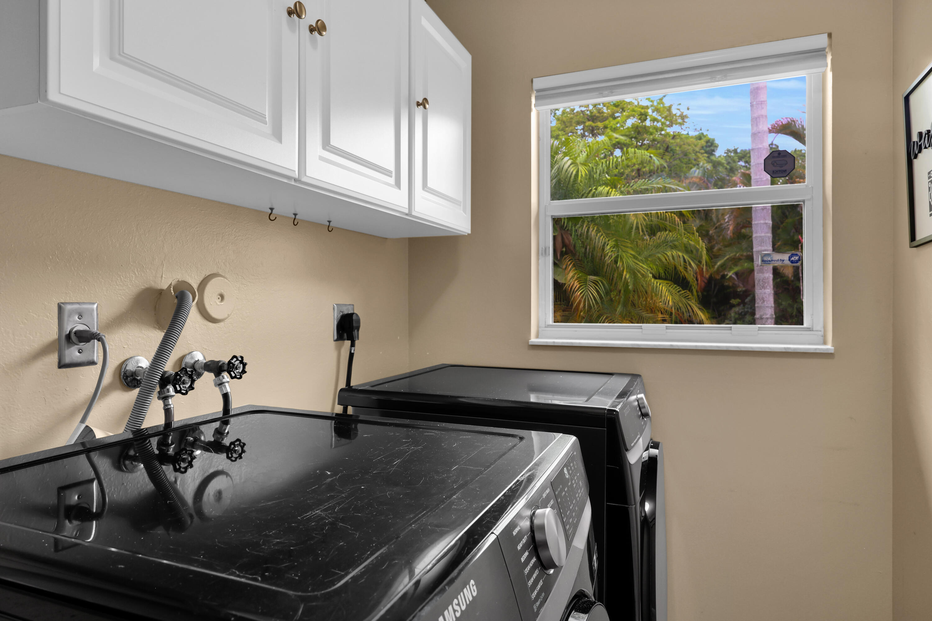 LIBERTY ISLES - Residential