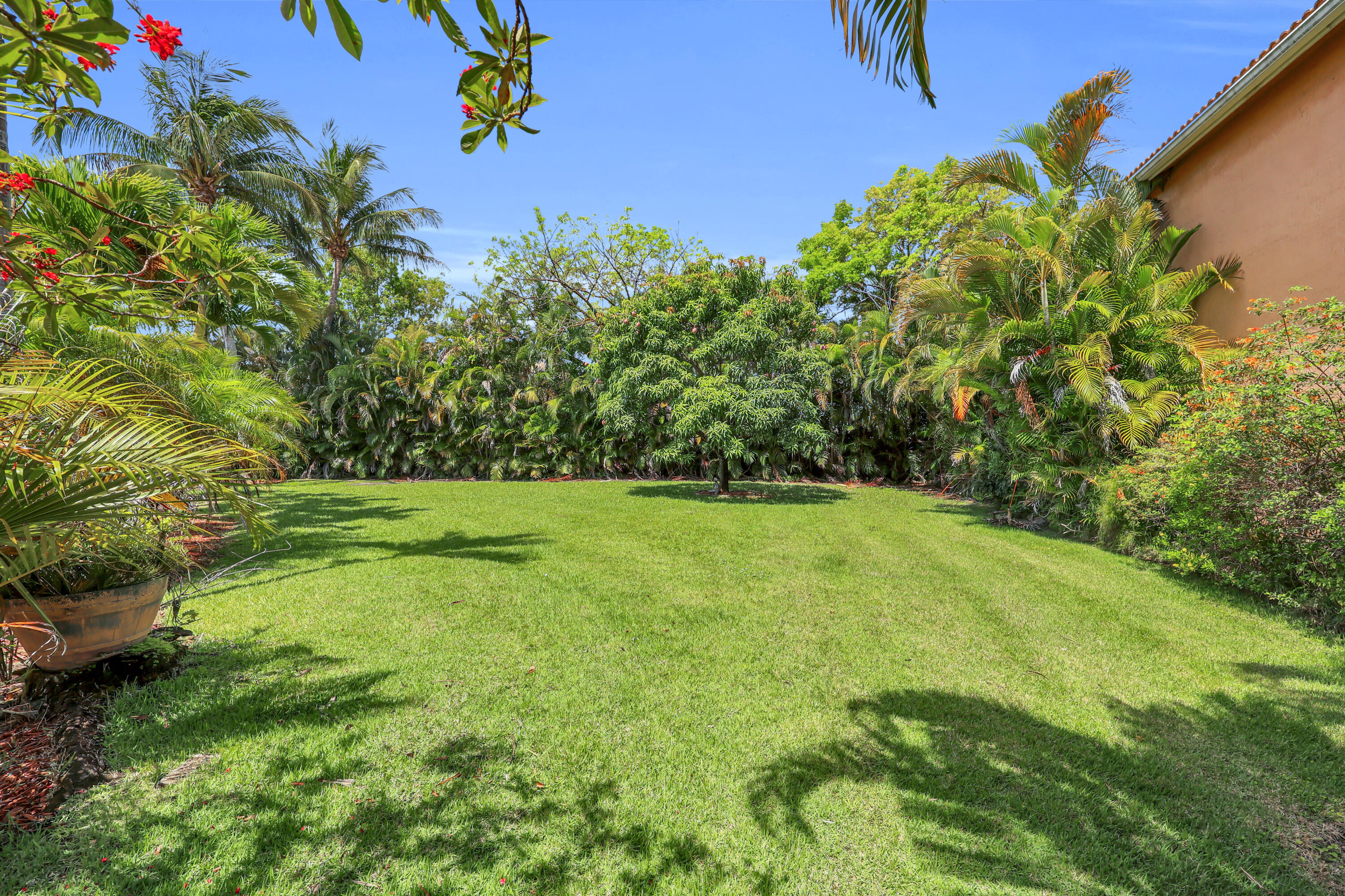 LIBERTY ISLES - Residential