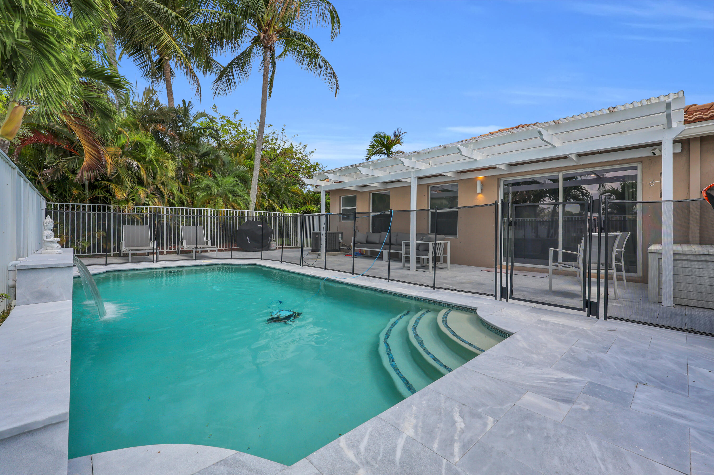 LIBERTY ISLES - Residential