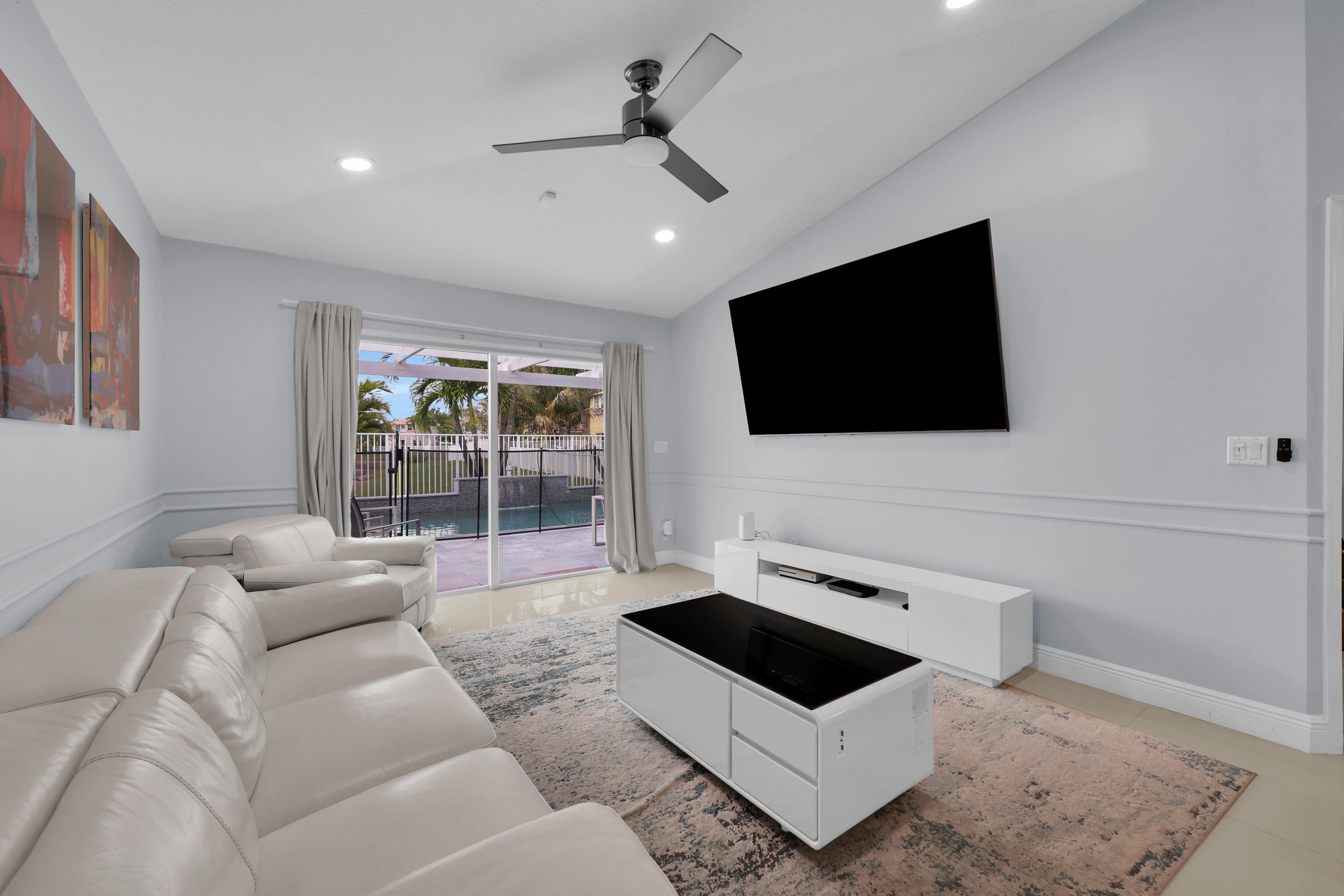 LIBERTY ISLES - Residential