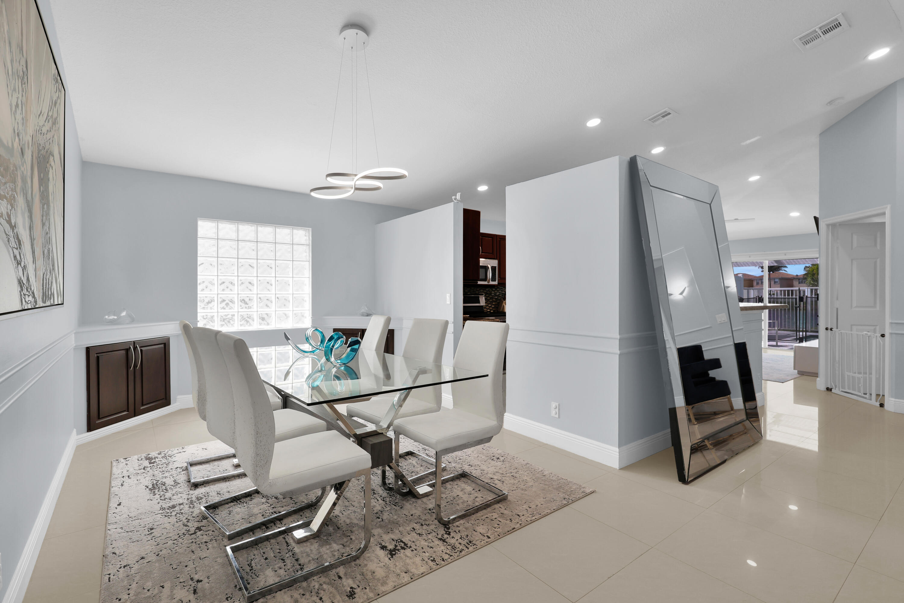 LIBERTY ISLES - Residential