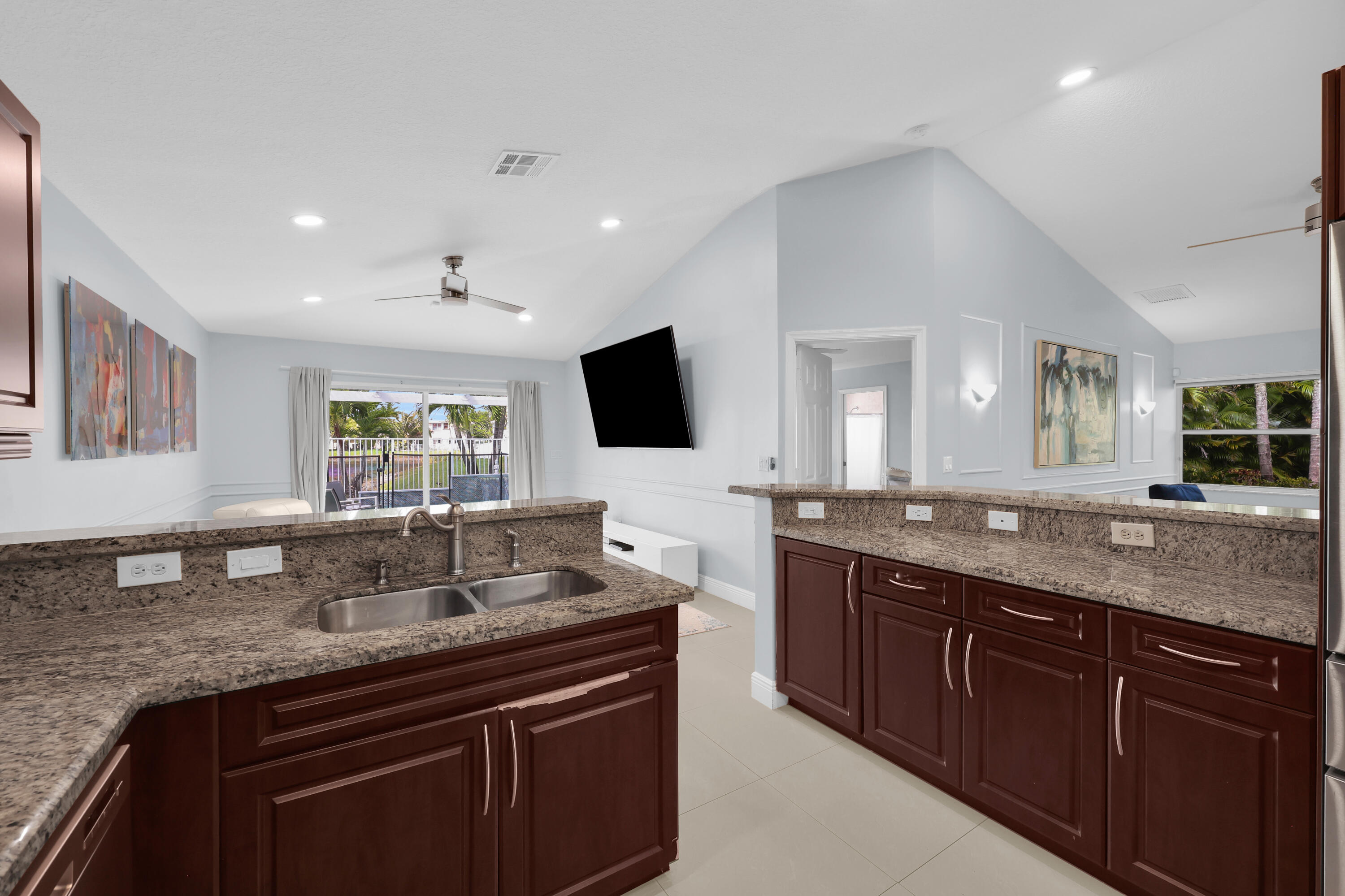 LIBERTY ISLES - Residential