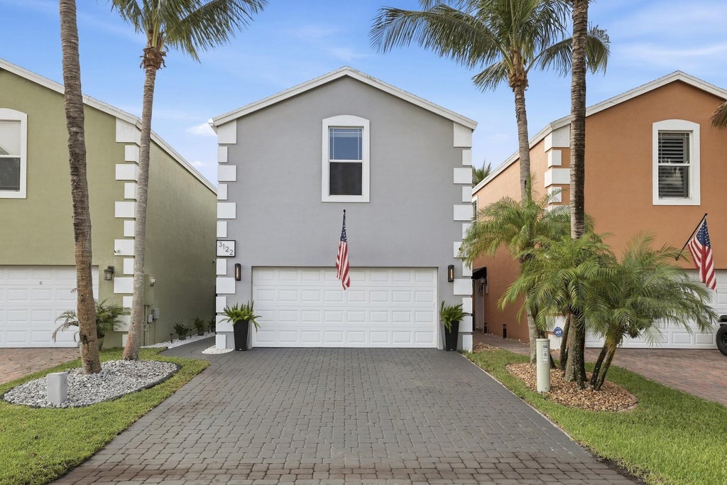Photo of 3122 Shelby Way, Palm Springs, FL 33461 (MLS # B26085703)