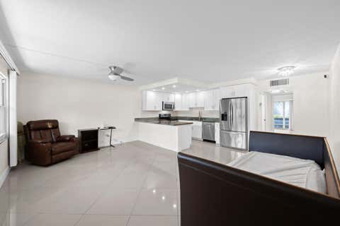 Tiny photo for 2503 Antigua Terrace #E1, Coconut Creek, FL 33066 (MLS # B26037202)