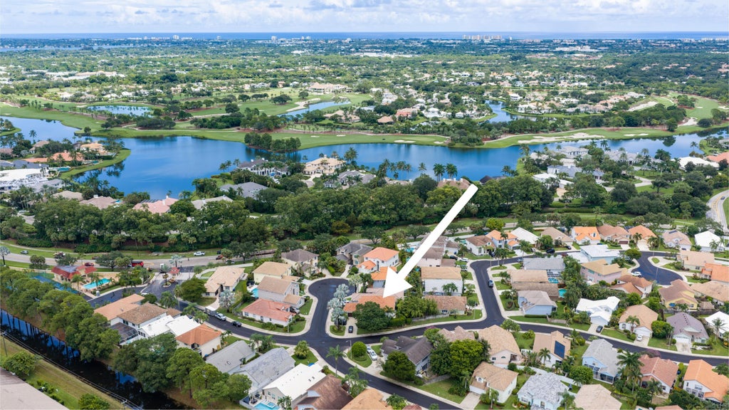 Photo of 123 Augusta Court, Jupiter, FL 33458 (MLS # B26071128)
