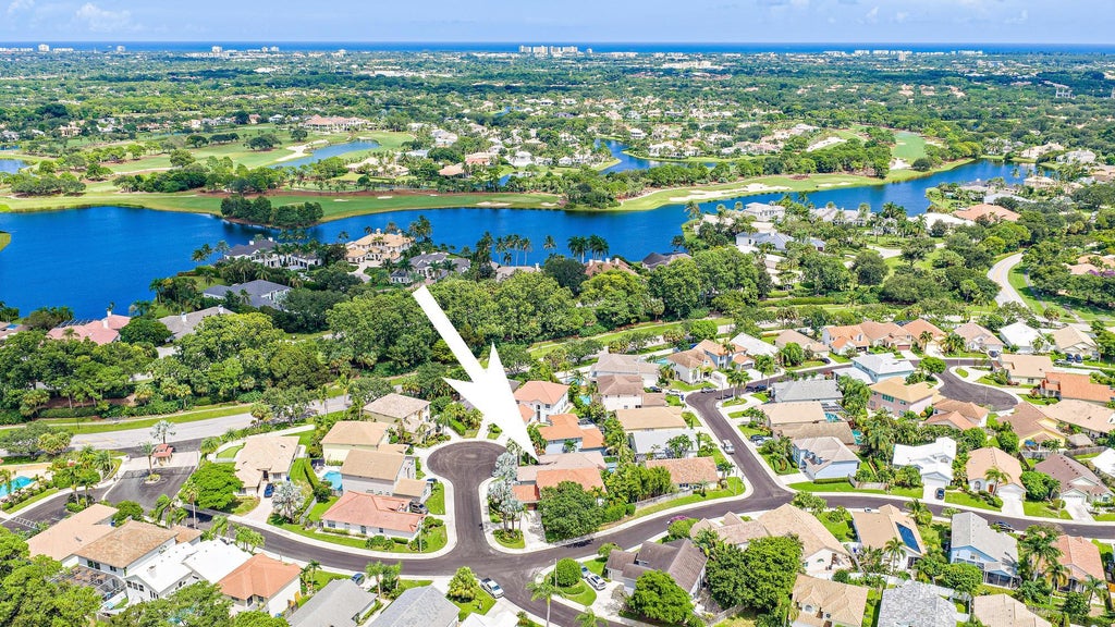 Photo of 123 Augusta Court, Jupiter, FL 33458 (MLS # B26071128)