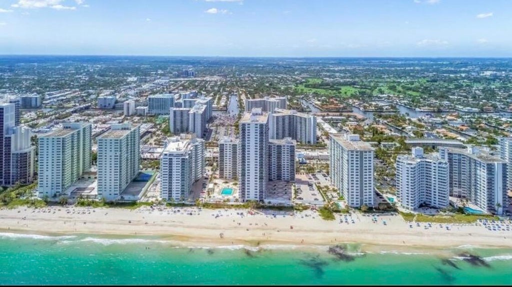Photo of 3500 Galt Ocean Drive #1216, Fort Lauderdale, FL 33308 (MLS # B26085000)