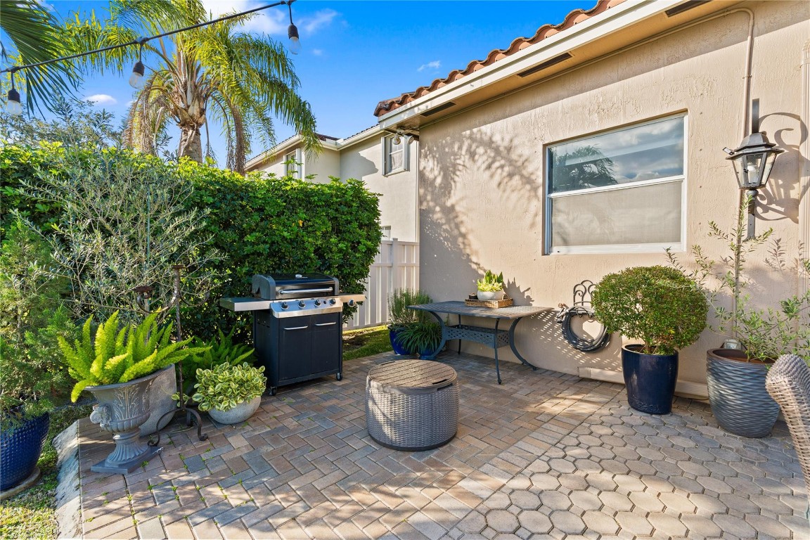 Nautica 164-36 B - Residential