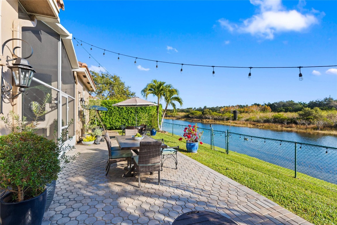 Nautica 164-36 B - Residential