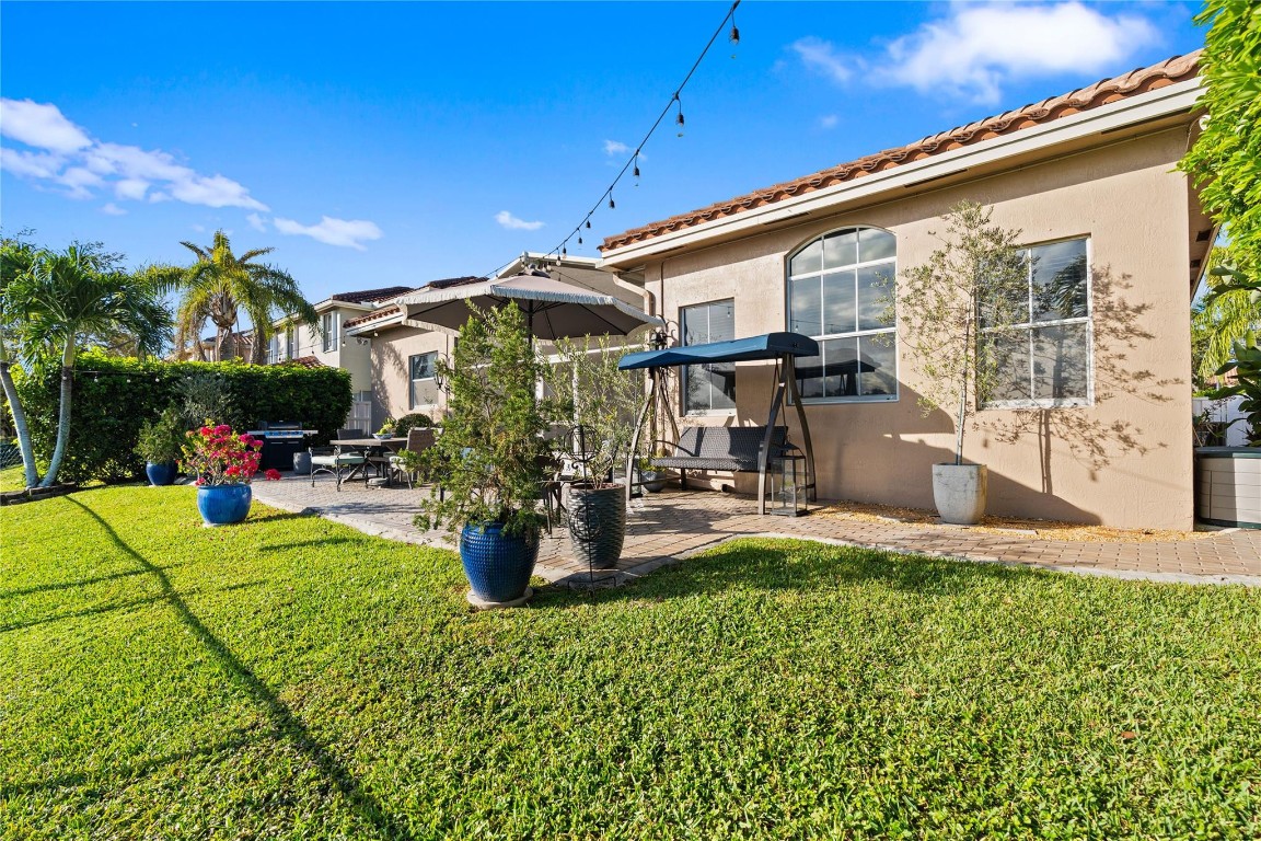 Nautica 164-36 B - Residential